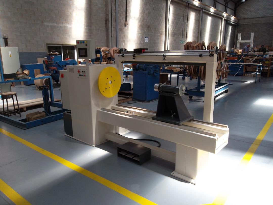 Máquina Bobinadora semi-automática - Productos | Máxima srl